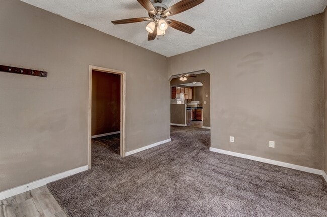 812 Allen Ave in Rapid City, SD - Building Photo - Building Photo