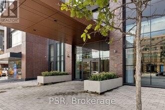 130 River St in Toronto, ON - Building Photo - Building Photo