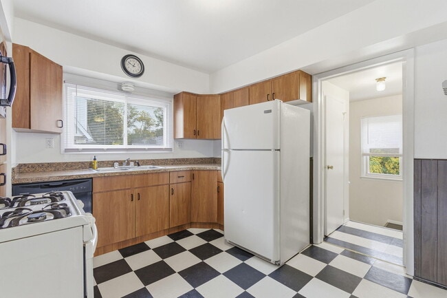 314 W Muir Ave in Hazel Park, MI - Building Photo - Building Photo