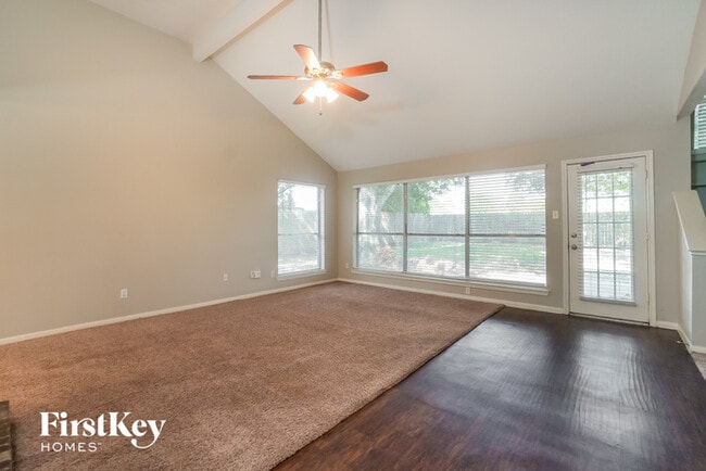 17618 Garnercrest Dr in Houston, TX - Building Photo - Building Photo