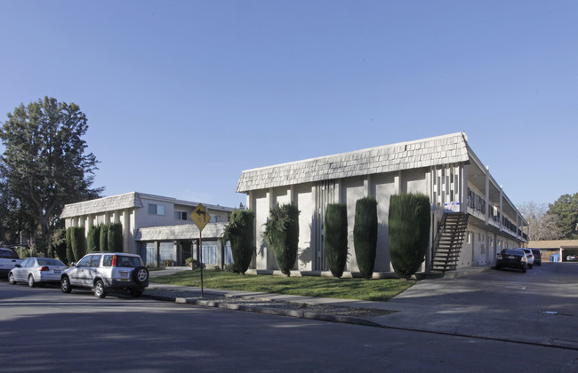 Manzanita Apartments in Sunnyvale, CA - Building Photo - Building Photo