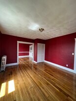 386 McGrath Hwy, Unit #1 in Somerville, MA - Building Photo