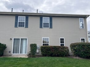 1350 Orleans Dr in Mundelein, IL - Building Photo - Building Photo