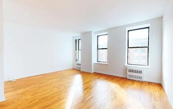 West 116th Street in New York, NY - Building Photo - Building Photo