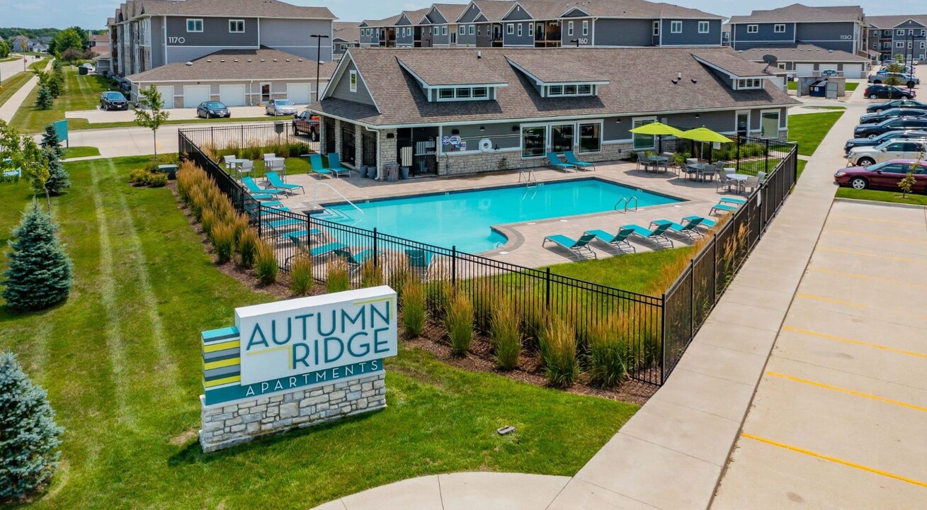 Autumn Ridge Apartments - Casual Spaces. L... in Waukee, IA - Foto de edificio