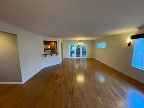 3502 Marion Way in Anacortes, WA - Building Photo - Building Photo