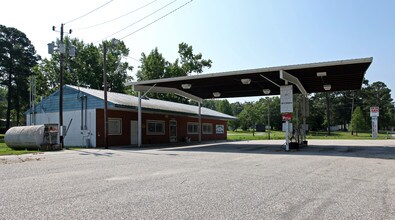 903-978 Terra Mobile Estates Cir in Fuquay Varina, NC - Building Photo - Building Photo
