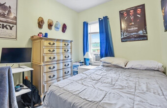 134 D St, Unit 3 in Boston, MA - Foto de edificio - Building Photo