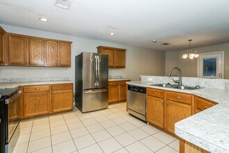 11118 Opatrny Meadows Ln in Houston, TX - Building Photo - Building Photo