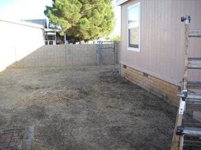 105 E Vía Mercado in Huachuca City, AZ - Building Photo - Building Photo