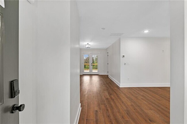 668 Custer Ave SE in Atlanta, GA - Building Photo - Building Photo