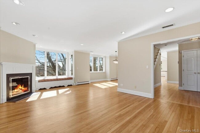 27 Harbor Terrace Dr in Rye, NY - Building Photo - Building Photo