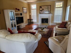 107 Compass Point Dr in Madison, AL - Building Photo - Building Photo