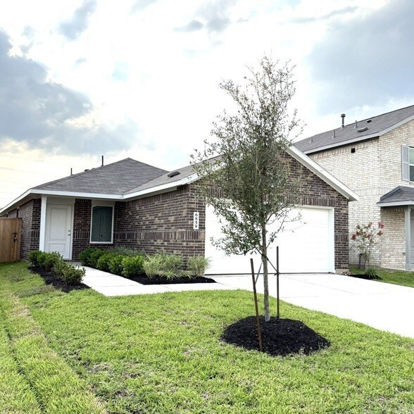 6859 Flowering Ginger Ln, Unit S-51 in Katy, TX - Building Photo
