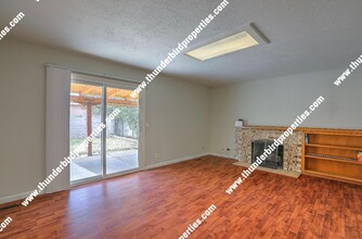 3921 Julie St NE in Albuquerque, NM - Building Photo - Building Photo