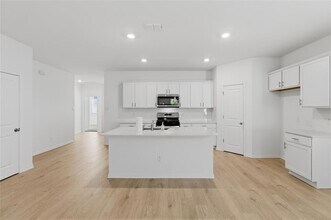 465 Brooks Ranch Dr in Kyle, TX - Building Photo - Building Photo