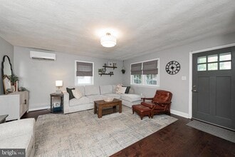 356 2nd Ave in Phoenixville, PA - Building Photo - Building Photo