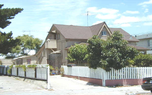 1341 Bellomy St in Santa Clara, CA - Building Photo - Building Photo