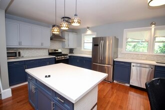 99 Golden Blvd W in Welland, ON - Building Photo - Building Photo