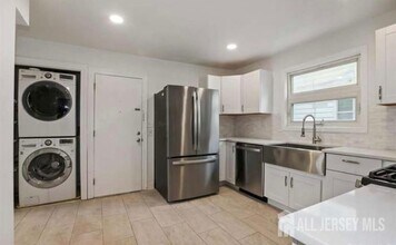 115 S 4th Ave in Highland Park, NJ - Building Photo - Building Photo