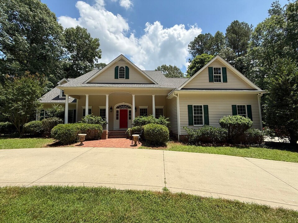 3021 Hickory Tree Pl in Raleigh, NC - Building Photo