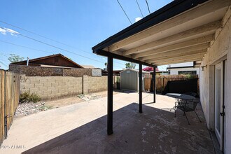 1614 E Roma Ave in Phoenix, AZ - Building Photo - Building Photo