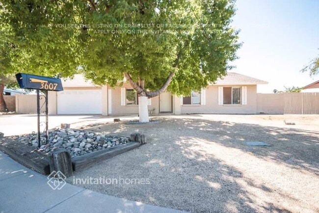 property at 3607 W Kings Ave