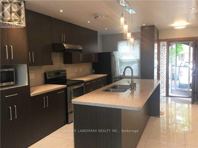 940 Hampstead Ct in Mississauga, ON - Building Photo - Building Photo