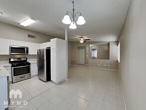 1132 Placerville St in Las Vegas, NV - Foto de edificio - Building Photo