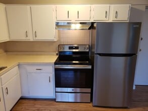 10 Main St-Unit -103 in Framingham, MA - Building Photo - Building Photo