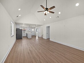 161 W Grand St in Jackson, TN - Building Photo - Building Photo