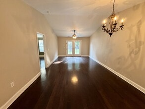 226 Tamarack Dr in Seneca, SC - Building Photo - Building Photo