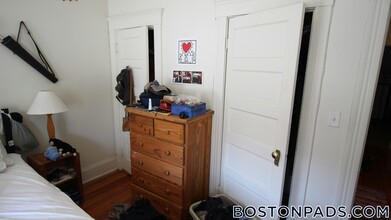 1381 Commonwealth Ave in Boston, MA - Building Photo - Building Photo