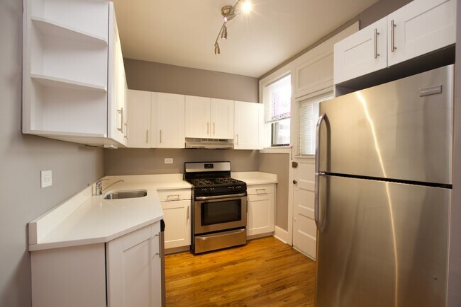 632 W Stratford Pl, Unit A08C in Chicago, IL - Building Photo - Building Photo