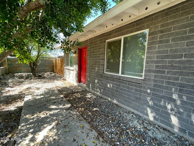 4250 N 27th St in Phoenix, AZ - Building Photo - Building Photo