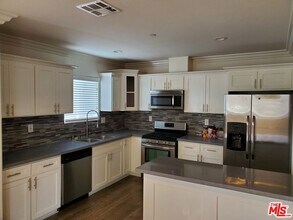 2227 Hauser Blvd in Los Angeles, CA - Building Photo - Building Photo