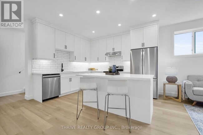 74 Church St in Stratford, ON - Building Photo - Building Photo