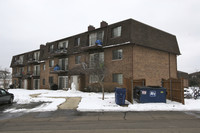 Century Point Apartments in Glendale Heights, IL - Foto de edificio - Building Photo