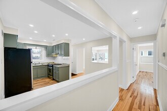 3127 Woodworth Pl in Hazel Crest, IL - Building Photo - Building Photo