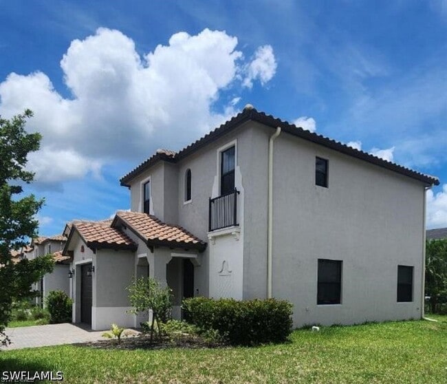 property at 9015 Madrid Cir