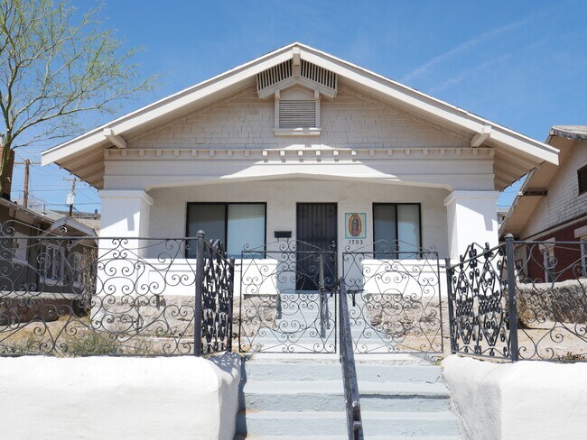 property at 1703 E Rio Grande Ave