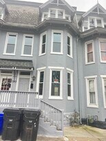 1807 Market St in Harrisburg, PA - Building Photo