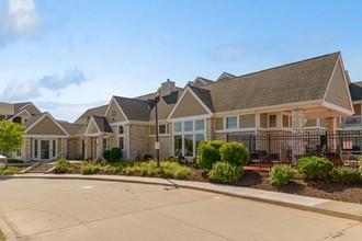 Mansions at Jordan Creek in West Des Moines, IA - Building Photo - Building Photo