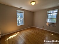 344 Putnam Ave, Unit #2 in Cambridge, MA - Building Photo - Building Photo