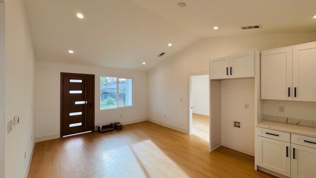 374 S 21st St in San Jose, CA - Foto de edificio - Building Photo