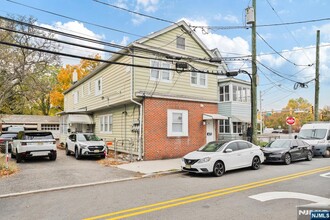 16 John St in Lodi, NJ - Building Photo - Building Photo