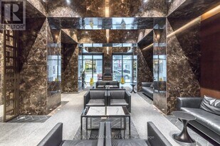 70 Temperance St in Toronto, ON - Building Photo