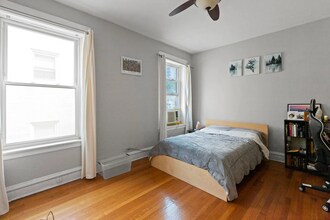 433 W Wellington Ave, Unit 2S in Chicago, IL - Building Photo - Building Photo