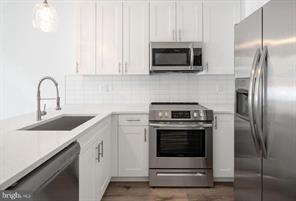 2032 E Susquehanna Ave in Philadelphia, PA - Foto de edificio - Building Photo