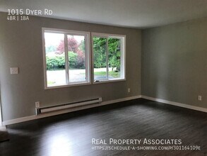 1015 Dyer Rd in Sultan, WA - Building Photo - Building Photo